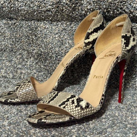 Christian Louboutin Snakeskin Heels - Black and Tan EU37 100mm - Picture 3 of 7